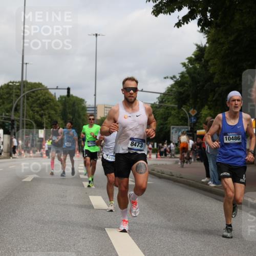 29.06.2025 - hella hamburg halbmarathon Yannick Fuchs http://msf.ph/oto/8169732 29.06.2025 10:23:58 20KM 1827, 2075, 3968, 5328, 6090, 8473, 8975, 10351, 10486, 15655, 16711, 17213, 17374, 17428, 18763, 19142 meine-sportfotos.de