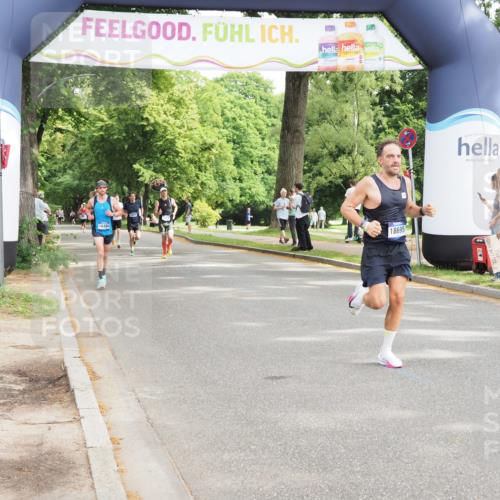29.06.2025 - hella hamburg halbmarathon MichiJ http://msf.ph/oto/8169760 29.06.2025 10:14:57 Zwischen KM18-KM19 18695 meine-sportfotos.de