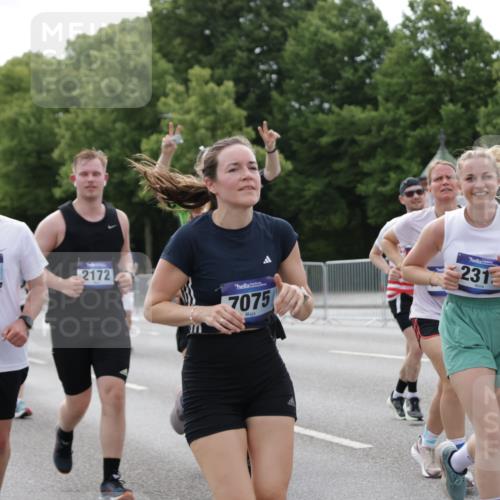 29.06.2025 - hella hamburg halbmarathon Jannik Wohlers http://msf.ph/oto/8169788 29.06.2025 10:21:25 Lombardsbrücke 1158, 1191, 1250, 1294, 1668, 1958, 2172, 2315, 2353, 2529, 3606, 3995, 4046, 4289, 4375, 4376, 5641, 5759, 5957, 6086, 6475, 6676, 6805, 7075, 7162, 7612, 7672, 8715, 8896, 8959, 9002, 9062, 9326, 9635, 10019, 10125, 10210, 10787, 11424, 11425, 12041, 12402, 12659, 13477, 13604, 14278, 15104, 16143, 16762, 16781, 16796, 17903, 17932, 18439, 19099 meine-sportfotos.de