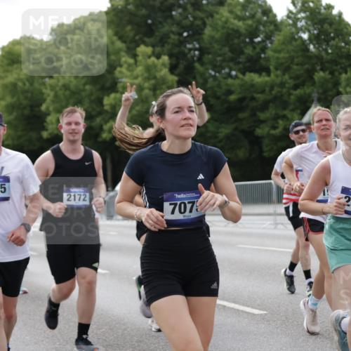 29.06.2025 - hella hamburg halbmarathon Jannik Wohlers http://msf.ph/oto/8169816 29.06.2025 10:21:26 Lombardsbrücke 1158, 1191, 1250, 1294, 1668, 1958, 2172, 2315, 2353, 2529, 3606, 3995, 4046, 4289, 4375, 4376, 5641, 5957, 6086, 6475, 6676, 6805, 7075, 7162, 7612, 7672, 8715, 8896, 8959, 9002, 9062, 9326, 9635, 10019, 10125, 10210, 10787, 11424, 11425, 12402, 12659, 13477, 13604, 14168, 14180, 14278, 15104, 16143, 16762, 16781, 16796, 17903, 17932, 18439, 19008, 19099 meine-sportfotos.de