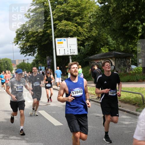 29.06.2025 - hella hamburg halbmarathon Yannick Fuchs http://msf.ph/oto/8169818 29.06.2025 10:41:04 20KM 1070, 1689, 1942, 2222, 2623, 4091, 4497, 5459, 5472, 6373, 6421, 6978, 8023, 8142, 8482, 8981, 9232, 9386, 9497, 9529, 9786, 9794, 10208, 10211, 11077, 11185, 11858, 12651, 12808, 12891, 13554, 13698, 13728, 13940, 14045, 14415, 14449, 14541, 14594, 15026, 15149, 15157, 15611, 15684, 15825, 16081, 16136, 16466, 16475, 17281, 17353, 17461, 17669, 17718, 17865, 18118 meine-sportfotos.de