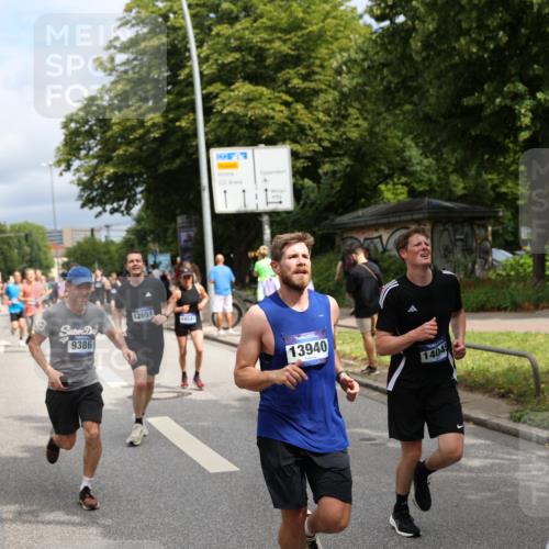29.06.2025 - hella hamburg halbmarathon Yannick Fuchs http://msf.ph/oto/8169851 29.06.2025 10:41:04 20KM 1070, 1689, 1942, 2222, 2623, 4091, 4497, 5459, 5472, 6373, 6421, 6978, 8023, 8142, 8482, 8981, 9232, 9386, 9497, 9529, 9786, 9794, 10208, 10211, 11077, 11185, 11858, 12651, 12808, 12891, 13554, 13698, 13728, 13940, 14045, 14415, 14449, 14541, 14594, 15026, 15149, 15157, 15611, 15684, 15825, 16081, 16136, 16466, 16475, 17281, 17353, 17461, 17669, 17718, 17865, 18118 meine-sportfotos.de
