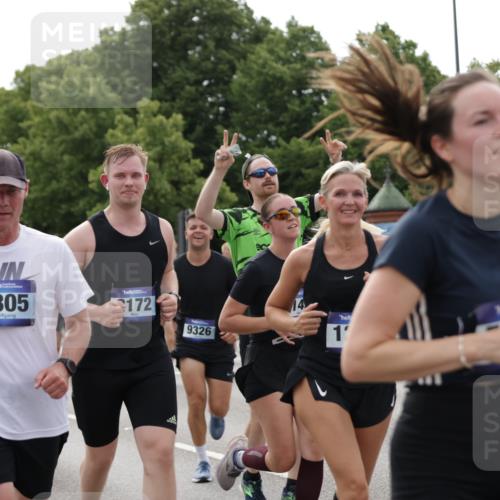 29.06.2025 - hella hamburg halbmarathon Jannik Wohlers http://msf.ph/oto/8169874 29.06.2025 10:21:26 Lombardsbrücke 1158, 1191, 1250, 1294, 1668, 1958, 2172, 2315, 2353, 2529, 3606, 3995, 4046, 4289, 4375, 4376, 5641, 5957, 6086, 6475, 6676, 6805, 7075, 7162, 7612, 7672, 8715, 8896, 8959, 9002, 9062, 9326, 9635, 10019, 10125, 10210, 10787, 11424, 11425, 12402, 12659, 13477, 13604, 14168, 14180, 14278, 15104, 16143, 16762, 16781, 16796, 17903, 17932, 18439, 19008, 19099 meine-sportfotos.de