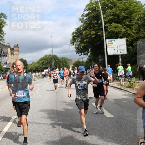 29.06.2025 - hella hamburg halbmarathon Yannick Fuchs http://msf.ph/oto/8169918 29.06.2025 10:41:04 20KM 1070, 1689, 1942, 2222, 2623, 4091, 4497, 5459, 5472, 6373, 6421, 6978, 8023, 8142, 8482, 8981, 9232, 9386, 9497, 9529, 9786, 9794, 10208, 10211, 11077, 11185, 11858, 12651, 12808, 12891, 13554, 13698, 13728, 13940, 14045, 14415, 14449, 14541, 14594, 15026, 15149, 15157, 15611, 15684, 15825, 16081, 16136, 16466, 16475, 17281, 17353, 17461, 17669, 17718, 17865, 18118 meine-sportfotos.de