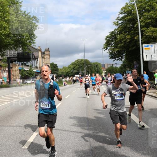 29.06.2025 - hella hamburg halbmarathon Yannick Fuchs http://msf.ph/oto/8169930 29.06.2025 10:41:04 20KM 1070, 1689, 1942, 2222, 2623, 4091, 4497, 5459, 5472, 6373, 6421, 6978, 8023, 8142, 8482, 8981, 9232, 9386, 9497, 9529, 9786, 9794, 10208, 10211, 11077, 11185, 11858, 12651, 12808, 12891, 13554, 13698, 13728, 13940, 14045, 14415, 14449, 14541, 14594, 15026, 15149, 15157, 15611, 15684, 15825, 16081, 16136, 16466, 16475, 17281, 17353, 17461, 17669, 17718, 17865, 18118 meine-sportfotos.de