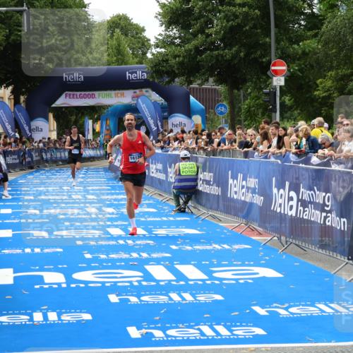 29.06.2025 - hella hamburg halbmarathon Zöllner http://msf.ph/oto/8169982 29.06.2025 10:21:10 Ziel 14717, 16120 meine-sportfotos.de