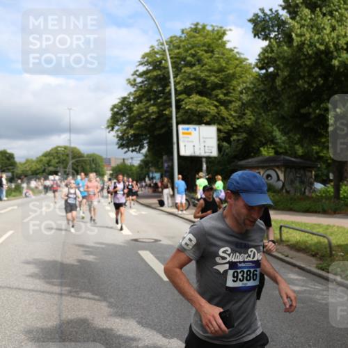 29.06.2025 - hella hamburg halbmarathon Yannick Fuchs http://msf.ph/oto/8169997 29.06.2025 10:41:05 20KM 1070, 1689, 1942, 2222, 2623, 3304, 4091, 4497, 5459, 5472, 6373, 6421, 6978, 7908, 8023, 8142, 8482, 8981, 9232, 9305, 9386, 9497, 9529, 9786, 9794, 10208, 10211, 11077, 11185, 11858, 12651, 12808, 13554, 13698, 13728, 13940, 14045, 14415, 14449, 14541, 14594, 15026, 15611, 15684, 15825, 16081, 16136, 16466, 16475, 17353, 17461, 17669, 17718, 17865 meine-sportfotos.de