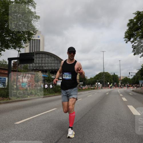 29.06.2025 - hella hamburg halbmarathon Yannick Fuchs http://msf.ph/oto/8170037 29.06.2025 10:24:03 20KM 1827, 2075, 5328, 8473, 8975, 10351, 10486, 16157, 16711, 17213, 17428, 18763, 19142 meine-sportfotos.de