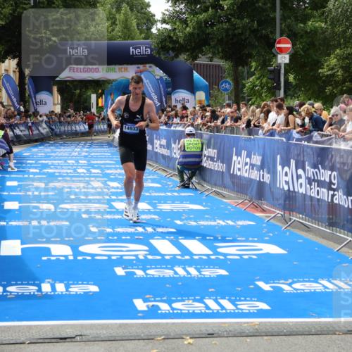 29.06.2025 - hella hamburg halbmarathon Zöllner http://msf.ph/oto/8170116 29.06.2025 10:21:26 Ziel 14933 meine-sportfotos.de