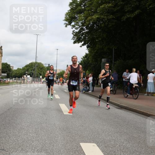29.06.2025 - hella hamburg halbmarathon Yannick Fuchs http://msf.ph/oto/8170149 29.06.2025 10:24:17 20KM 2021, 2075, 2180, 3043, 7349, 8975, 9137, 10156, 10171, 12287, 12337, 13838, 14164, 14395, 15880, 16118, 16157, 18699, 18737, 18874, 19142, 19194, 19203, 19204 meine-sportfotos.de