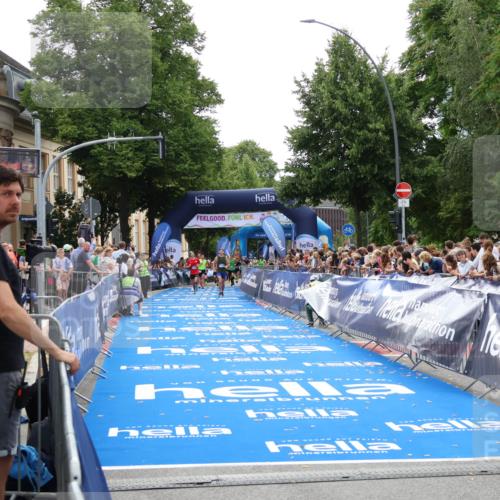 29.06.2025 - hella hamburg halbmarathon Zöllner http://msf.ph/oto/8170203 29.06.2025 10:35:59 Ziel 13252, 15161 meine-sportfotos.de