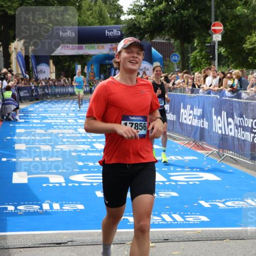 29.06.2025 - hella hamburg halbmarathon Zöllner http://msf.ph/oto/8170255 29.06.2025 10:21:40 Ziel 6559, 9442, 11965, 17856 meine-sportfotos.de