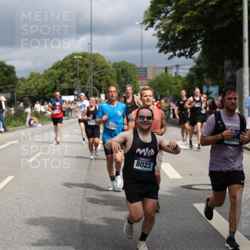 29.06.2025 - hella hamburg halbmarathon Yannick Fuchs http://msf.ph/oto/8170367 29.06.2025 10:41:07 20KM 1070, 1689, 1942, 2222, 2623, 3304, 4091, 5459, 5472, 6373, 6421, 6978, 7908, 8023, 8142, 8482, 8981, 9232, 9305, 9386, 9497, 9786, 9794, 10208, 10211, 11077, 11858, 12651, 12808, 13554, 13698, 13728, 13940, 14045, 14415, 14449, 14482, 14541, 14594, 15026, 15611, 15684, 15714, 15825, 16081, 16136, 16466, 16475, 17353, 17461, 17669, 17718, 17865 meine-sportfotos.de