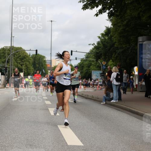 29.06.2025 - hella hamburg halbmarathon Yannick Fuchs http://msf.ph/oto/8170461 29.06.2025 10:24:25 20KM 2021, 2075, 2180, 3043, 6781, 7231, 7349, 8975, 9137, 10156, 10171, 10790, 12287, 12337, 13374, 13838, 14164, 14395, 15880, 16118, 16157, 18699, 18737, 18874, 19042, 19142, 19194, 19202, 19203, 19204 meine-sportfotos.de