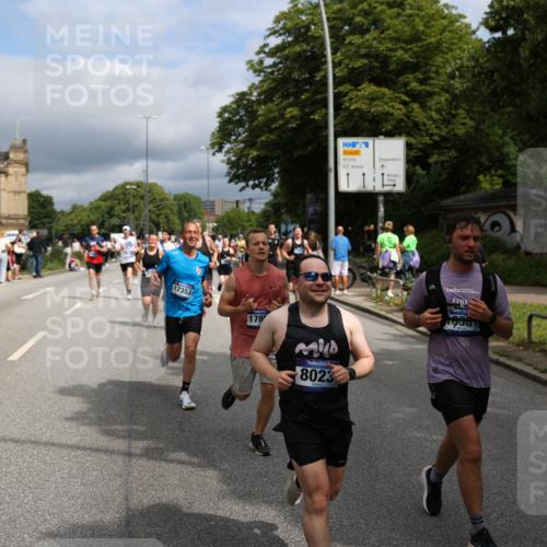 29.06.2025 - hella hamburg halbmarathon Yannick Fuchs http://msf.ph/oto/8170479 29.06.2025 10:41:08 20KM 1070, 1689, 1942, 2222, 2623, 3304, 4091, 5459, 5472, 6373, 6421, 6978, 7480, 7908, 8023, 9305, 9386, 9497, 9786, 9794, 10208, 10211, 11077, 11858, 12651, 12808, 13303, 13554, 13698, 13728, 13940, 14045, 14415, 14449, 14482, 14541, 14594, 15026, 15611, 15684, 15714, 15825, 16081, 16136, 16466, 16475, 17353, 17461, 17669, 17718, 17865 meine-sportfotos.de