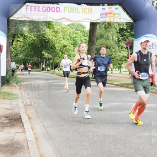 29.06.2025 - hella hamburg halbmarathon MichiJ http://msf.ph/oto/8170539 29.06.2025 10:15:01 Zwischen KM18-KM19 14113, 16484, 18695, 18740 meine-sportfotos.de