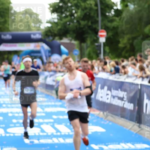 29.06.2025 - hella hamburg halbmarathon Zöllner http://msf.ph/oto/8170630 29.06.2025 10:36:12 Ziel 2774, 6032, 6990, 12168, 12447, 12488, 13419, 14601, 14875, 15115, 17078, 17329, 17691, 18600 meine-sportfotos.de