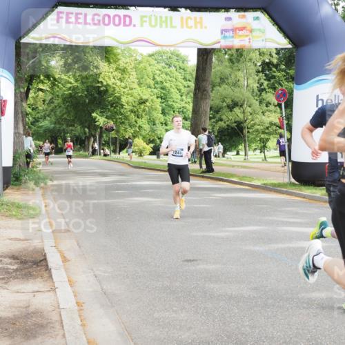 29.06.2025 - hella hamburg halbmarathon MichiJ http://msf.ph/oto/8170652 29.06.2025 10:15:02 Zwischen KM18-KM19 13872, 14113, 16484, 18695, 18740 meine-sportfotos.de