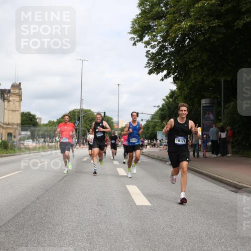 29.06.2025 - hella hamburg halbmarathon Yannick Fuchs http://msf.ph/oto/8170670 29.06.2025 10:24:30 20KM 2021, 2180, 3043, 6781, 7231, 7349, 9137, 9571, 10156, 10171, 10790, 12287, 12337, 13374, 13838, 14164, 14395, 15880, 16118, 16157, 16736, 18699, 18737, 18874, 19042, 19194, 19202, 19203, 19204 meine-sportfotos.de