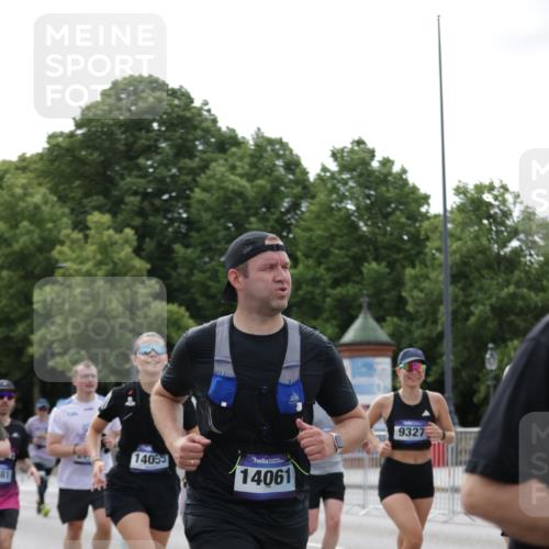 29.06.2025 - hella hamburg halbmarathon Jannik Wohlers http://msf.ph/oto/8170785 29.06.2025 10:21:37 Lombardsbrücke 1003, 1158, 1191, 1250, 1294, 1958, 1963, 2009, 2063, 2315, 2353, 2514, 2744, 3050, 3172, 3458, 3606, 3768, 3995, 4046, 4366, 5641, 6676, 6881, 7075, 7162, 8431, 8860, 8954, 8959, 9002, 9062, 9326, 9327, 9635, 9788, 9807, 10088, 10125, 10167, 10210, 10710, 10787, 11424, 11425, 12894, 13477, 14053, 14055, 14059, 14168, 14180, 15104, 15324, 15635, 15660, 16143, 16154, 16161, 16762, 16781, 16796, 16920, 17416, 17696, 17944, 18172, 18661, 19008, 19099 meine-sportfotos.de