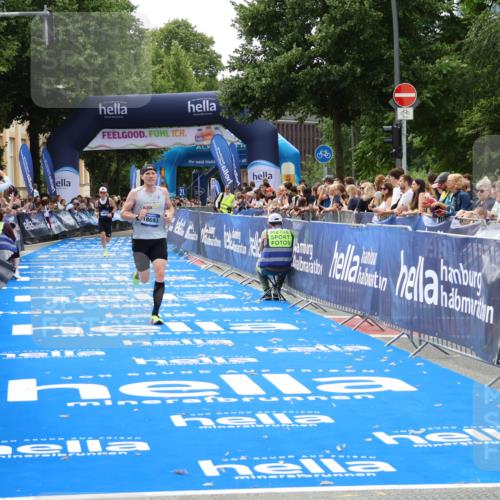 29.06.2025 - hella hamburg halbmarathon Zöllner http://msf.ph/oto/8170867 29.06.2025 10:22:13 Ziel 10650, 18693 meine-sportfotos.de