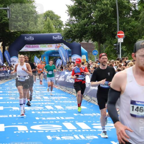 29.06.2025 - hella hamburg halbmarathon Zöllner http://msf.ph/oto/8170910 29.06.2025 10:36:22 Ziel 6829, 6993, 12051, 13991, 14075, 15348, 16158, 17192 meine-sportfotos.de