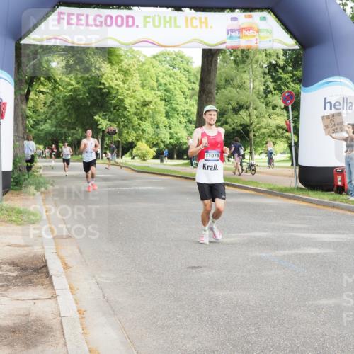 29.06.2025 - hella hamburg halbmarathon MichiJ http://msf.ph/oto/8171022 29.06.2025 10:15:10 Zwischen KM18-KM19 1241, 11078, 13872 meine-sportfotos.de