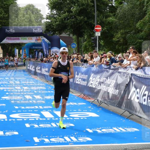 29.06.2025 - hella hamburg halbmarathon Zöllner http://msf.ph/oto/8171028 29.06.2025 10:22:20 Ziel 10650 meine-sportfotos.de