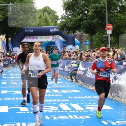 29.06.2025 - hella hamburg halbmarathon Zöllner http://msf.ph/oto/8171030 29.06.2025 10:36:23 Ziel 6829, 6993, 12051, 13991, 14075, 15348, 16158, 17192 meine-sportfotos.de