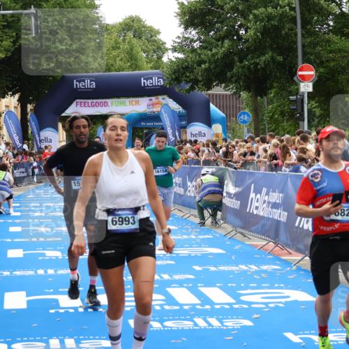 29.06.2025 - hella hamburg halbmarathon Zöllner http://msf.ph/oto/8171046 29.06.2025 10:36:23 Ziel 6829, 6993, 12051, 13991, 14075, 15348, 16158, 17192 meine-sportfotos.de