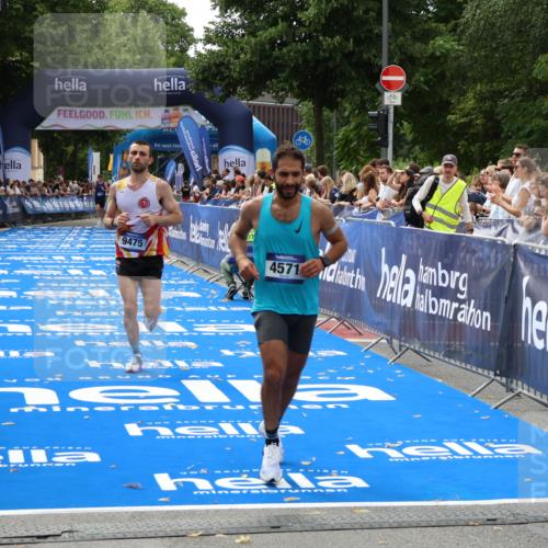 29.06.2025 - hella hamburg halbmarathon Zöllner http://msf.ph/oto/8171152 29.06.2025 10:22:29 Ziel 4571, 9475 meine-sportfotos.de