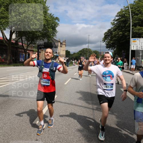 29.06.2025 - hella hamburg halbmarathon Yannick Fuchs http://msf.ph/oto/8171217 29.06.2025 10:41:13 20KM 1012, 1070, 1689, 1942, 2222, 2623, 3304, 5129, 5472, 5532, 6203, 6373, 6630, 7480, 7908, 8023, 8564, 9305, 9497, 9794, 10208, 10211, 11077, 11858, 12808, 13303, 13554, 13728, 14415, 14449, 14482, 14594, 15026, 15611, 15684, 15714, 15825, 16081, 16089, 16136, 16175, 16466, 16475, 17353, 17669, 17718, 17865, 18356 meine-sportfotos.de