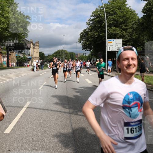 29.06.2025 - hella hamburg halbmarathon Yannick Fuchs http://msf.ph/oto/8171226 29.06.2025 10:41:13 20KM 1012, 1070, 1689, 1942, 2222, 2623, 3304, 5129, 5472, 5532, 6203, 6373, 6630, 7480, 7908, 8023, 8564, 9305, 9497, 9794, 10208, 10211, 11077, 11858, 12808, 13303, 13554, 13728, 14415, 14449, 14482, 14594, 15026, 15611, 15684, 15714, 15825, 16081, 16089, 16136, 16175, 16466, 16475, 17353, 17669, 17718, 17865, 18356 meine-sportfotos.de