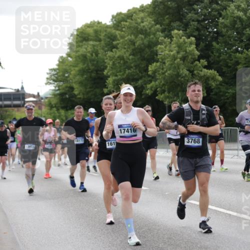29.06.2025 - hella hamburg halbmarathon Jannik Wohlers http://msf.ph/oto/8171274 29.06.2025 10:21:41 Lombardsbrücke 1003, 1294, 1419, 1963, 2009, 2063, 2514, 2744, 3050, 3172, 3458, 3606, 3768, 3995, 4046, 4366, 5641, 6676, 6881, 6977, 7162, 8431, 8860, 8884, 8954, 9002, 9062, 9327, 9788, 9807, 10088, 10125, 10167, 10210, 10710, 11440, 12894, 13255, 13477, 14053, 14055, 14059, 14168, 14180, 15129, 15324, 15635, 15660, 16143, 16154, 16161, 16796, 16920, 17416, 17556, 17696, 17944, 18172, 18661, 19008, 19099, 19154 meine-sportfotos.de