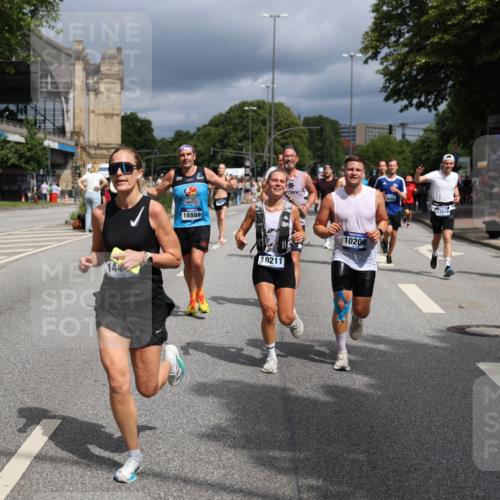 29.06.2025 - hella hamburg halbmarathon Yannick Fuchs http://msf.ph/oto/8171326 29.06.2025 10:41:14 20KM 1012, 1070, 1689, 1942, 2222, 2623, 3304, 5129, 5472, 5532, 6203, 6373, 6630, 7480, 7908, 8023, 8564, 9305, 9497, 9794, 10208, 10211, 10423, 11077, 11858, 12808, 13303, 13554, 13728, 14415, 14449, 14482, 14594, 15026, 15611, 15684, 15714, 15825, 16081, 16089, 16136, 16175, 16466, 16475, 17353, 17669, 17718, 17865, 18297, 18356 meine-sportfotos.de
