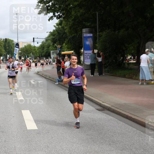 29.06.2025 - hella hamburg halbmarathon Yannick Fuchs http://msf.ph/oto/8171339 29.06.2025 10:24:41 20KM 1758, 2021, 2180, 6781, 7186, 7231, 8784, 9137, 9571, 10156, 10790, 12234, 12308, 12337, 13374, 13838, 14164, 15672, 15880, 16118, 16736, 16818, 17197, 18422, 18699, 18737, 19042, 19194, 19202, 19203, 19204 meine-sportfotos.de