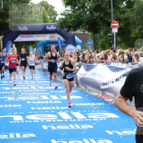 29.06.2025 - hella hamburg halbmarathon Zöllner http://msf.ph/oto/8171386 29.06.2025 10:36:29 Ziel 8084, 9296, 10404, 10680, 10852, 11304, 12051, 12916, 14075, 17192, 17723, 18062 meine-sportfotos.de