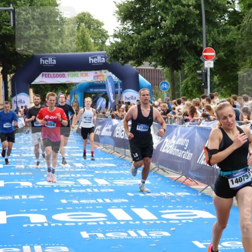 29.06.2025 - hella hamburg halbmarathon Zöllner http://msf.ph/oto/8171456 29.06.2025 10:36:31 Ziel 8084, 9296, 10404, 10680, 10852, 11304, 11833, 12916, 14075, 17723, 18062 meine-sportfotos.de