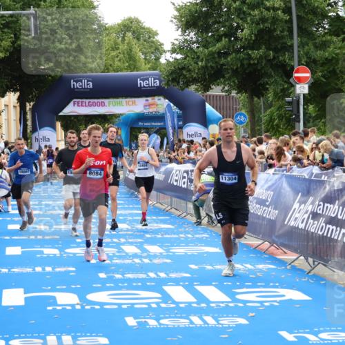 29.06.2025 - hella hamburg halbmarathon Zöllner http://msf.ph/oto/8171469 29.06.2025 10:36:31 Ziel 8084, 9296, 10404, 10680, 10852, 11304, 11833, 12916, 14075, 17723, 18062 meine-sportfotos.de