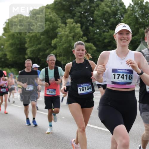 29.06.2025 - hella hamburg halbmarathon Jannik Wohlers http://msf.ph/oto/8171486 29.06.2025 10:21:42 Lombardsbrücke 1003, 1294, 1419, 1963, 2009, 2063, 2514, 2744, 3050, 3172, 3458, 3606, 3768, 4046, 4366, 5641, 6676, 6881, 6977, 7162, 8431, 8860, 8884, 8954, 9002, 9062, 9327, 9788, 9807, 10088, 10167, 10210, 10710, 11440, 12894, 13255, 13477, 14053, 14055, 14059, 14168, 14180, 15129, 15324, 15635, 15660, 16143, 16154, 16161, 16796, 16920, 17416, 17556, 17696, 17944, 18172, 18661, 19008, 19154 meine-sportfotos.de