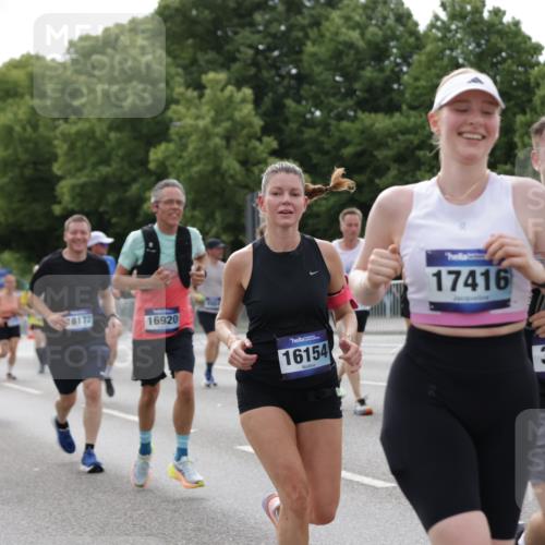 29.06.2025 - hella hamburg halbmarathon Jannik Wohlers http://msf.ph/oto/8171514 29.06.2025 10:21:42 Lombardsbrücke 1003, 1294, 1419, 1963, 2009, 2063, 2514, 2744, 3050, 3172, 3458, 3606, 3768, 4046, 4366, 5641, 6676, 6881, 6977, 7162, 8431, 8860, 8884, 8954, 9002, 9062, 9327, 9788, 9807, 10088, 10167, 10210, 10710, 11440, 12894, 13255, 13477, 14053, 14055, 14059, 14168, 14180, 15129, 15324, 15635, 15660, 16143, 16154, 16161, 16796, 16920, 17416, 17556, 17696, 17944, 18172, 18661, 19008, 19154 meine-sportfotos.de