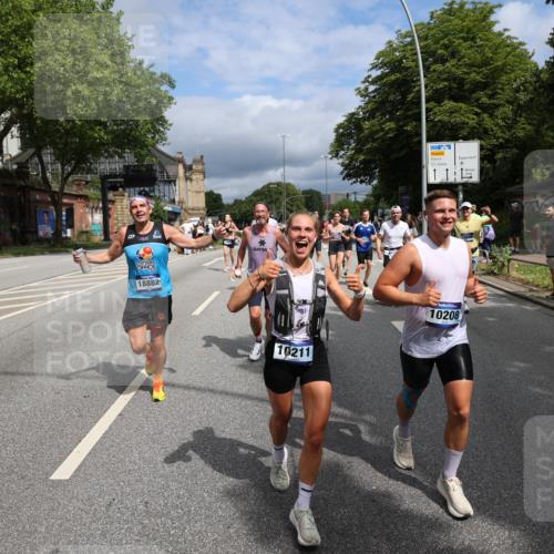 29.06.2025 - hella hamburg halbmarathon Yannick Fuchs http://msf.ph/oto/8171522 29.06.2025 10:41:16 20KM 1012, 1070, 1689, 1942, 2222, 2623, 3304, 5129, 5472, 5532, 6203, 6373, 6630, 7480, 7908, 8564, 9051, 9305, 9497, 9794, 10208, 10211, 10423, 11077, 11858, 12808, 13303, 13554, 13728, 14415, 14449, 14482, 14594, 15026, 15611, 15684, 15714, 15825, 16089, 16136, 16175, 16466, 16475, 16819, 17669, 17718, 18297, 18356 meine-sportfotos.de