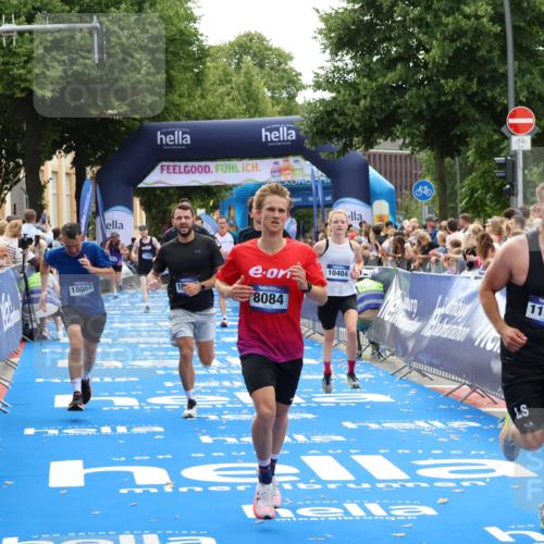 29.06.2025 - hella hamburg halbmarathon Zöllner http://msf.ph/oto/8171548 29.06.2025 10:36:32 Ziel 2121, 8084, 8121, 9296, 10404, 10680, 10852, 11304, 11833, 12916, 17723, 18062 meine-sportfotos.de