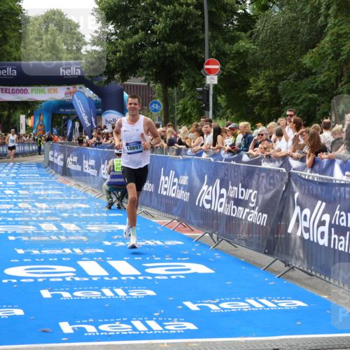 29.06.2025 - hella hamburg halbmarathon Zöllner http://msf.ph/oto/8171596 29.06.2025 10:22:48 Ziel 18897 meine-sportfotos.de