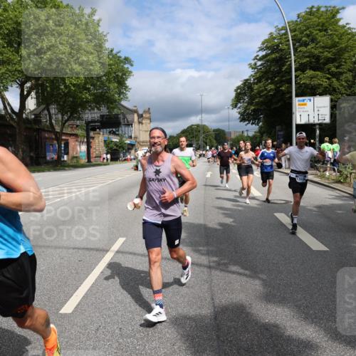 29.06.2025 - hella hamburg halbmarathon Yannick Fuchs http://msf.ph/oto/8171605 29.06.2025 10:41:17 20KM 1012, 1070, 1689, 1942, 2222, 2623, 3304, 5129, 5472, 5532, 6203, 6373, 6630, 7480, 7908, 8564, 9051, 9305, 9497, 10208, 10211, 10423, 11077, 11858, 12808, 13303, 13554, 13728, 14415, 14449, 14482, 14594, 15026, 15611, 15714, 15825, 16089, 16136, 16175, 16466, 16475, 16819, 17669, 17718, 18297, 18356 meine-sportfotos.de