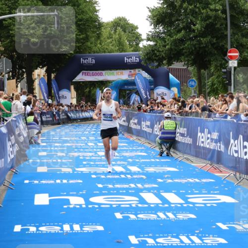 29.06.2025 - hella hamburg halbmarathon Zöllner http://msf.ph/oto/8171650 29.06.2025 10:22:57 Ziel 11624, 16548, 18328 meine-sportfotos.de