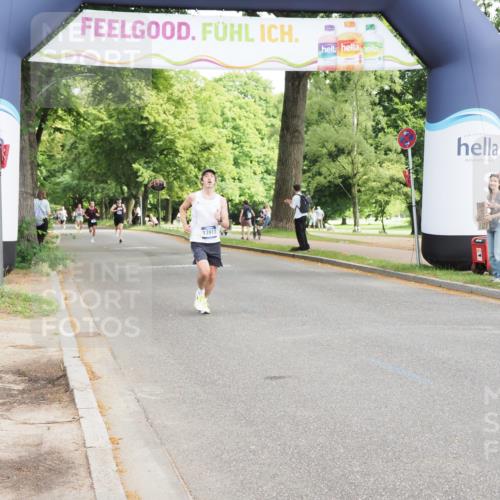 29.06.2025 - hella hamburg halbmarathon MichiJ http://msf.ph/oto/8171660 29.06.2025 10:15:16 Zwischen KM18-KM19 11078, 14836 meine-sportfotos.de