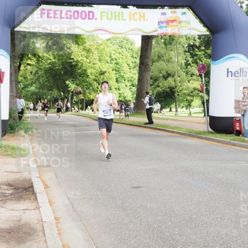 29.06.2025 - hella hamburg halbmarathon MichiJ http://msf.ph/oto/8171678 29.06.2025 10:15:16 Zwischen KM18-KM19 11078, 14836 meine-sportfotos.de