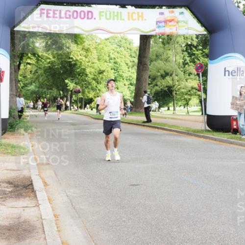 29.06.2025 - hella hamburg halbmarathon MichiJ http://msf.ph/oto/8171726 29.06.2025 10:15:16 Zwischen KM18-KM19 11078, 14836 meine-sportfotos.de