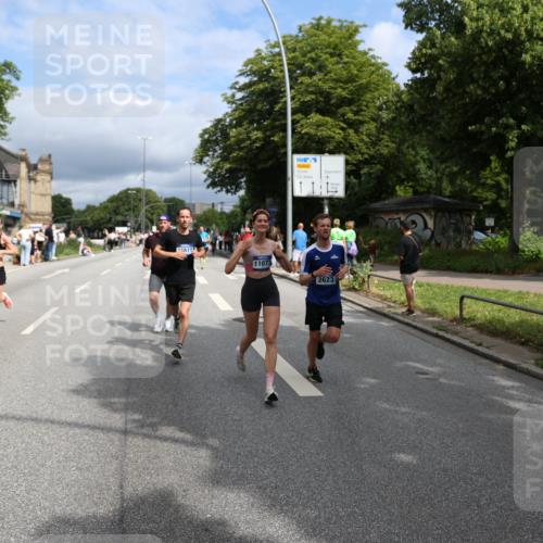 29.06.2025 - hella hamburg halbmarathon Yannick Fuchs http://msf.ph/oto/8171728 29.06.2025 10:41:18 20KM 1012, 1070, 1689, 1942, 2623, 3304, 5129, 5472, 5532, 5889, 6203, 6373, 6630, 7480, 7908, 8564, 9051, 9305, 9497, 10122, 10208, 10211, 10423, 11077, 11858, 12808, 13303, 13554, 13728, 14415, 14449, 14482, 14594, 15026, 15611, 15714, 15825, 16089, 16136, 16175, 16466, 16475, 16819, 17718, 18297, 18356 meine-sportfotos.de
